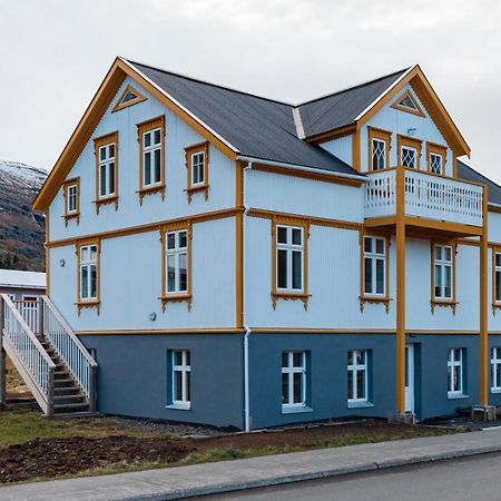 Ferienwohnung Undiraldan - Steinholt, Old Music School Seyðisfjörður Exterior foto
