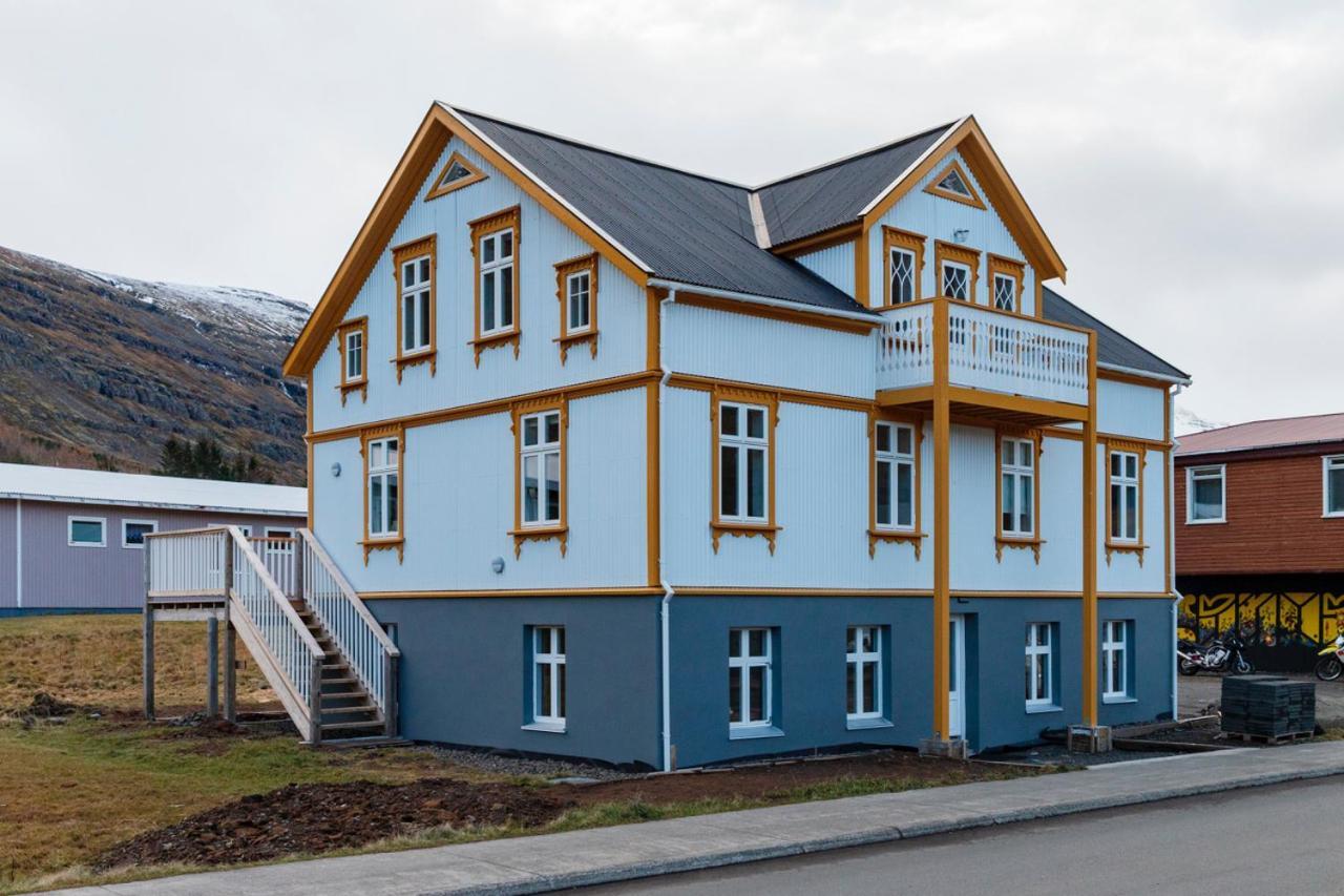 Ferienwohnung Undiraldan - Steinholt, Old Music School Seyðisfjörður Exterior foto